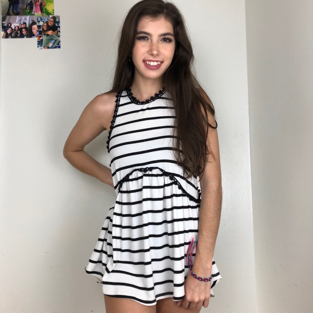 BLACK AND WHITE STRIPED CAMISOLE / BLOUSE